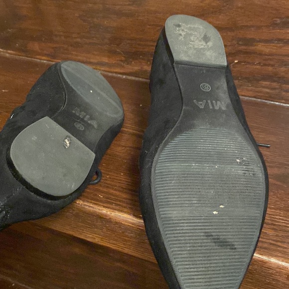 Flats suede look shoes with cut pits and lace up - Picture 3 of 5